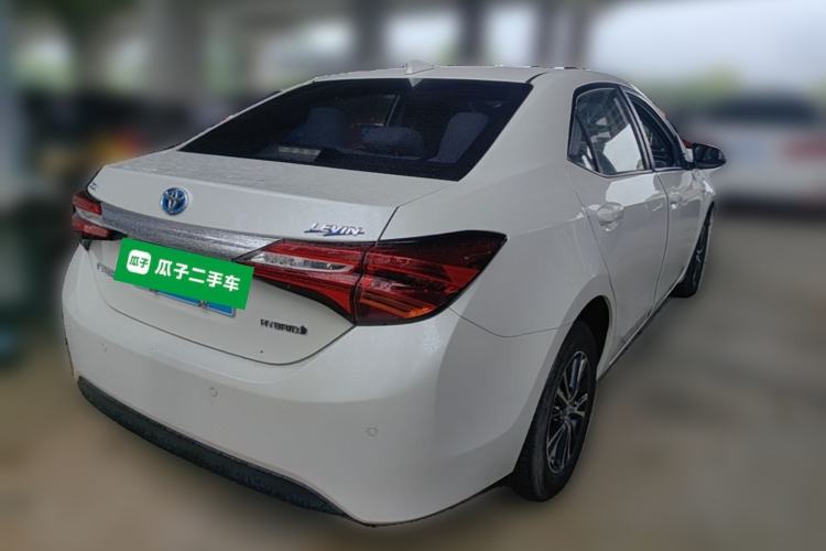 Used Toyota Levin 2016 Dual-Engine 1.8H GS E-CVT Elite Model with Sunroof Rear Right 45 Deg