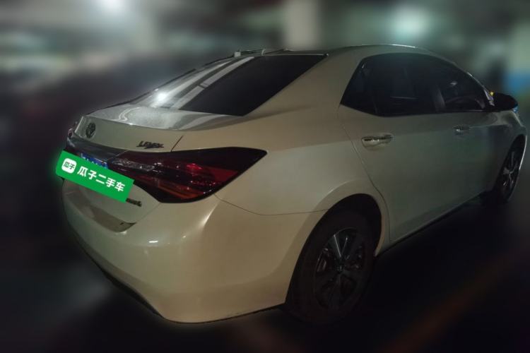 Used Toyota Levin 2016 Dual-Engine 1.8H GS-L E-CVT Leading Edition Rear Right 45 Deg