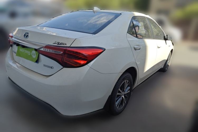 Used Toyota Levin 2016 Dual-Engine 1.8H GS E-CVT Elite Model with Sunroof Rear Right 45 Deg