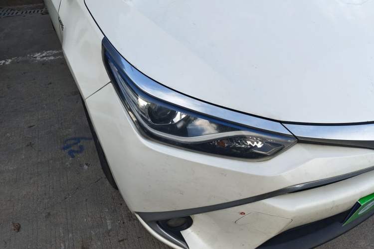 Used Toyota Levin 2016 Dual-Engine 1.8H GS E-CVT Elite Model with Sunroof Right Front Headlight