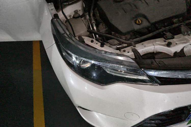 Used Toyota Levin 2016 1.6G CVT Elite Edition Right Front Headlight