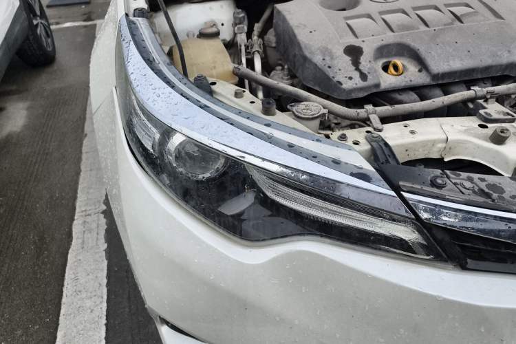 Used Toyota Levin 2016 1.6G-L CVT Leading Edition Right Front Headlight