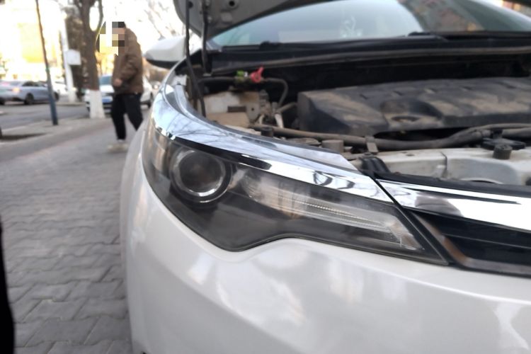 Used Toyota Levin 2016 1.6G CVT Elite Edition Right Front Headlight
