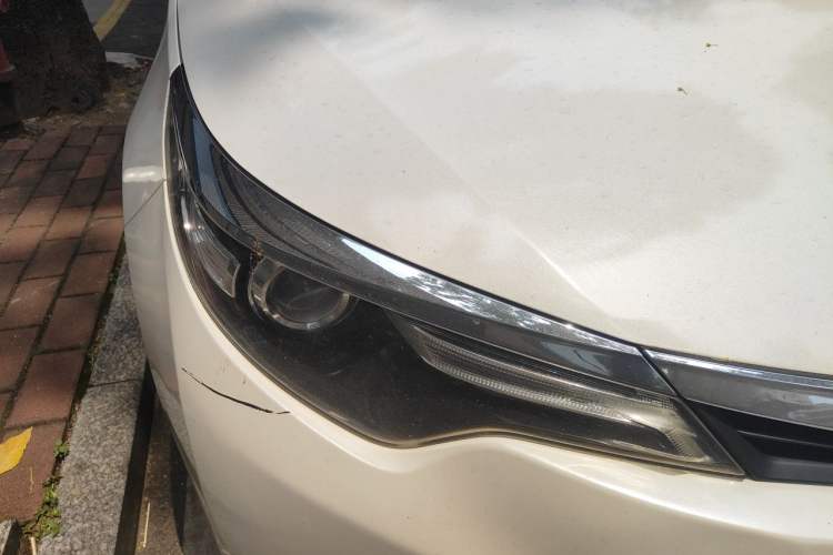 Used Toyota Levin 2016 1.6G CVT Elite Edition Right Front Headlight