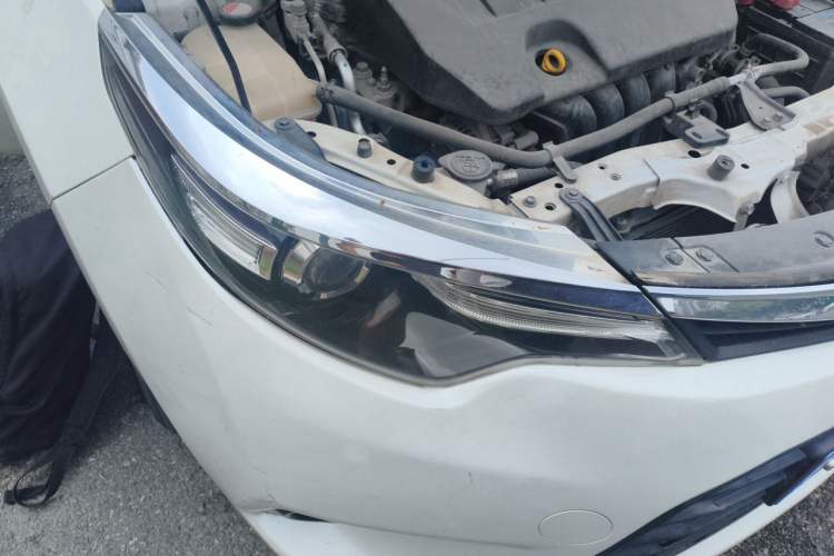 Used Toyota Levin 2016 1.6G CVT Elite Edition Right Front Headlight