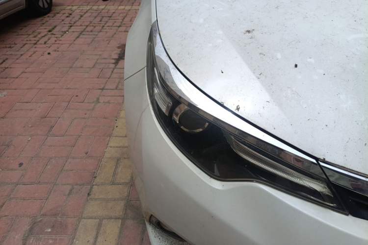 Used Toyota Levin 2016 1.6G CVT Elite Edition Right Front Headlight