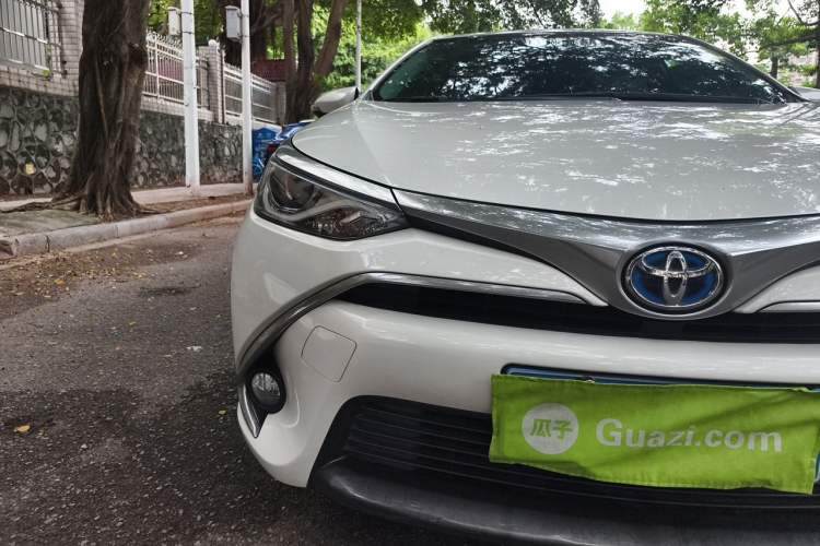 Used Toyota Levin 2016 Dual-Engine 1.8H GS E-CVT Elite Model with Sunroof Right Front Headlight