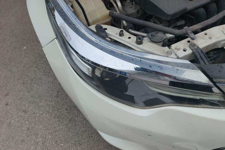 Used Toyota Levin 2016 1.6G CVT Elite Edition Right Front Headlight