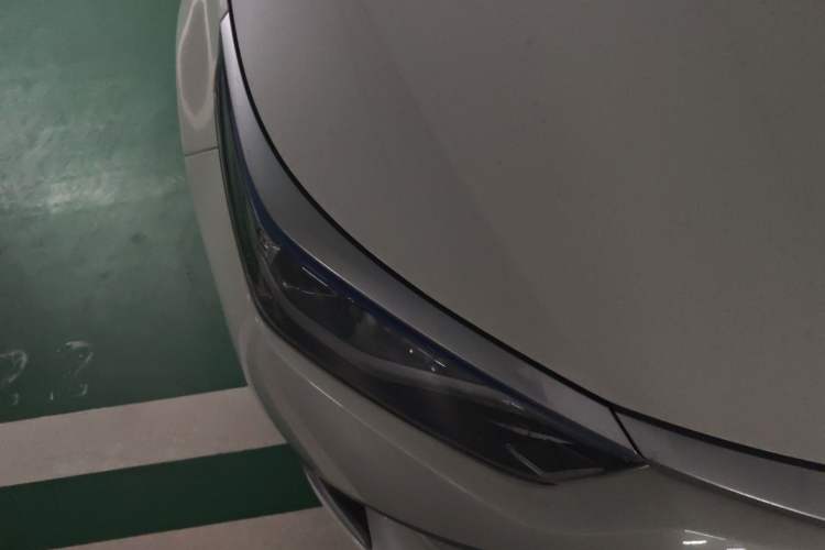 Used Toyota Levin 2016 Dual-Engine 1.8H GS E-CVT Elite Model with Sunroof Right Front Headlight