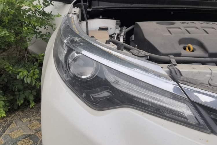 Used Toyota Levin 2016 1.6G-L CVT Leading Edition Right Front Headlight