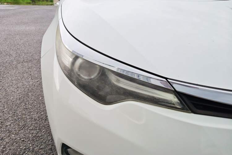 Used Toyota Levin 2016 1.6G CVT Elite Edition Right Front Headlight