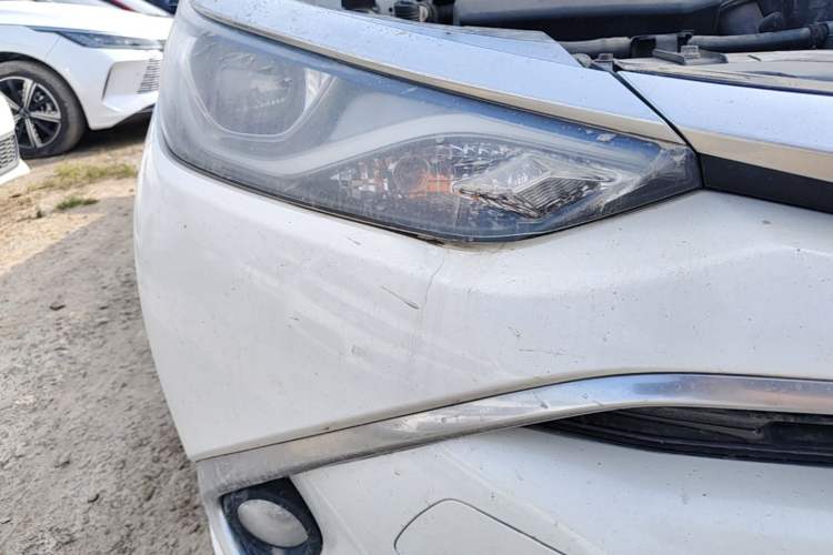 Used Toyota Levin 2016 Dual-Engine 1.8H GS E-CVT Elite Model with Sunroof Right Front Headlight