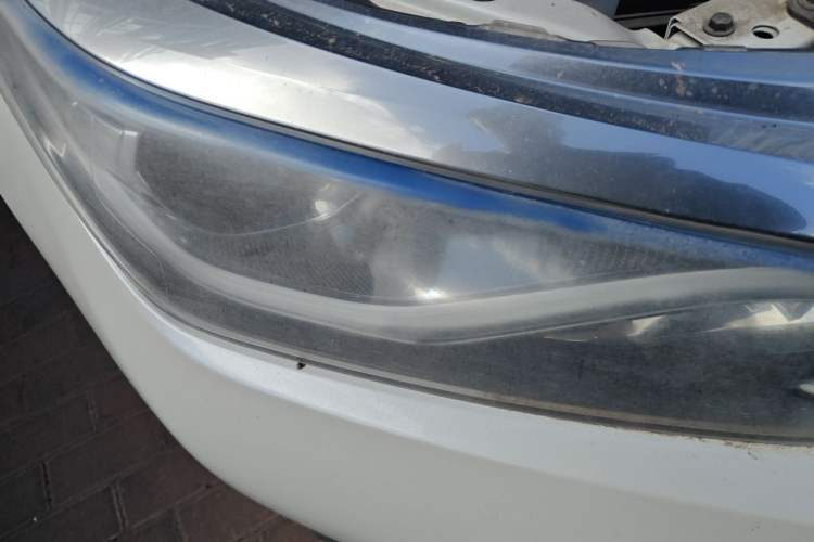 Used Toyota Levin 2016 Dual-Engine 1.8H GS E-CVT Elite Model with Sunroof Right Front Headlight