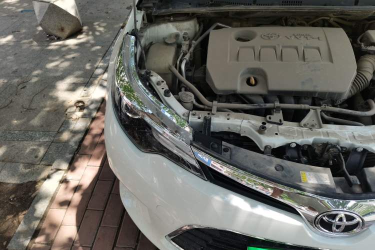 Used Toyota Levin 2016 1.6G CVT Elite Edition Right Front Headlight