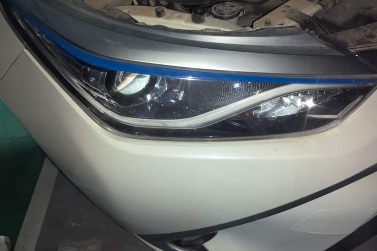 Used Toyota Levin 2016 Dual-Engine 1.8H GS E-CVT Elite Model with Sunroof Right Front Headlight