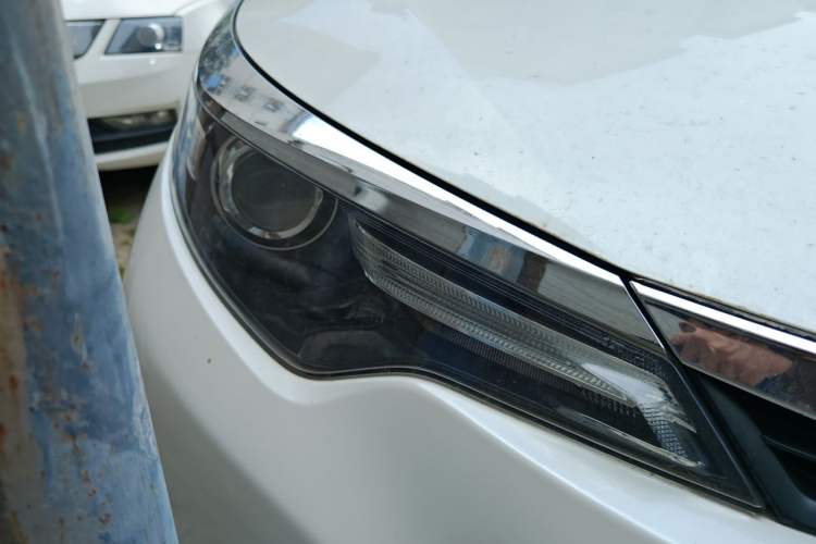 Used Toyota Levin 2016 1.6G-L CVT Leading Edition Right Front Headlight