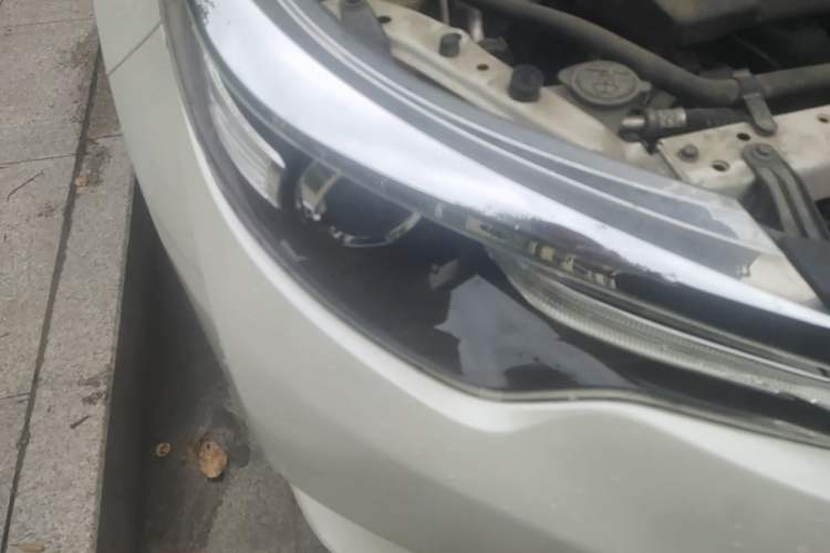 Used Toyota Levin 2016 1.6G CVT Elite Edition Right Front Headlight