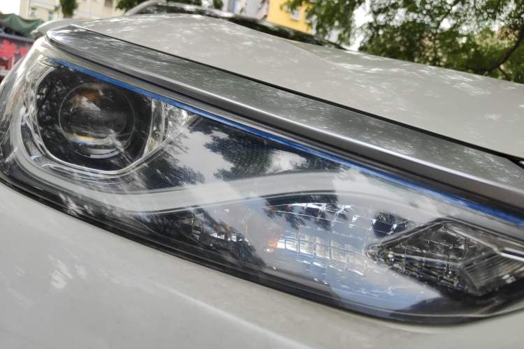 Used Toyota Levin 2016 Dual-Engine 1.8H V E-CVT Luxury Edition Right Front Headlight