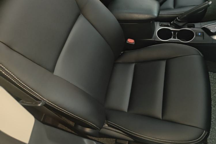 Used Toyota Levin 2016 1.6G CVT Elite Edition Right Front Seat