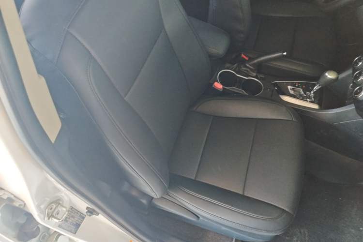 Used Toyota Levin 2016 1.6G CVT Elite Edition Right Front Seat