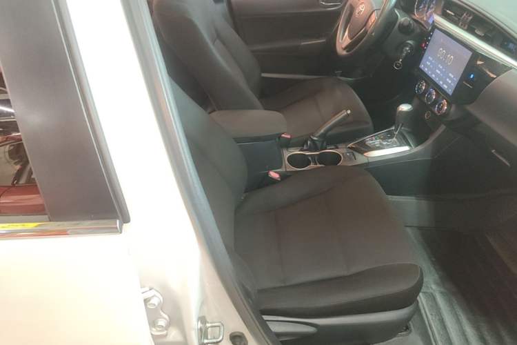 Used Toyota Levin 2016 1.6G CVT Elite Edition Right Front Seat