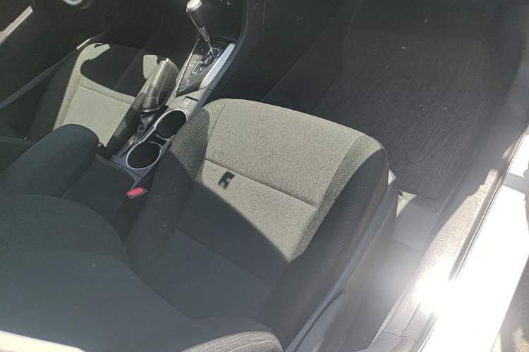 Used Toyota Levin 2016 1.6G CVT Elite Edition Right Front Seat
