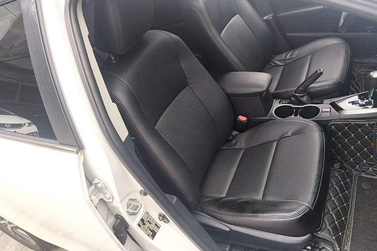 Used Toyota Levin 2016 1.6G CVT Elite Edition Right Front Seat