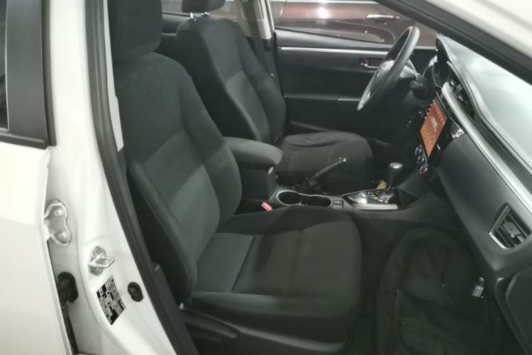 Used Toyota Levin 2016 1.6G CVT Elite Edition Right Front Seat