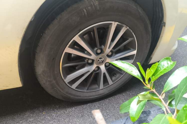 Used Toyota Levin 2016 1.6G CVT Elite Edition Right Front Wheel Hub