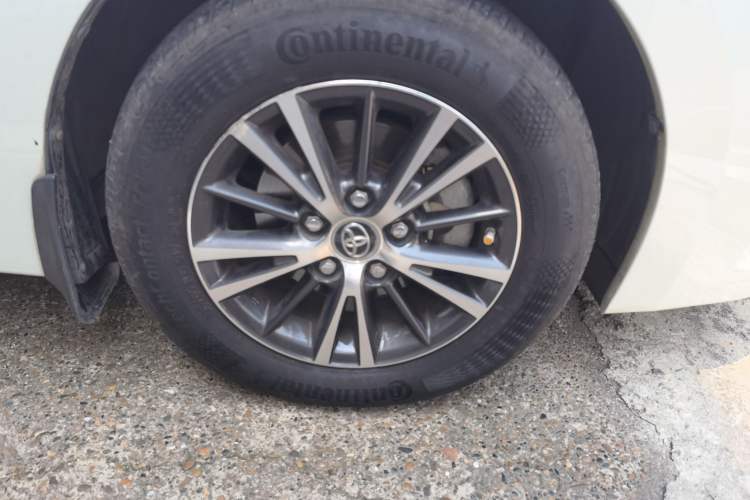 Used Toyota Levin 2016 1.6G CVT Elite Edition Right Front Wheel Hub