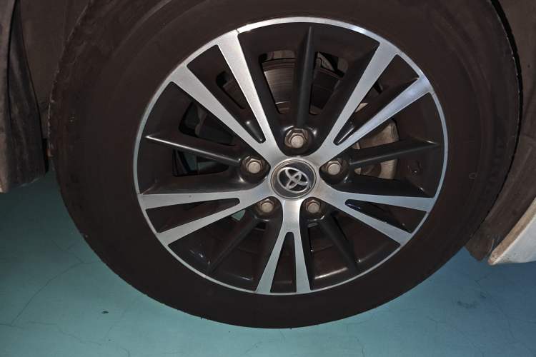Used Toyota Levin 2016 1.6G CVT Elite Edition Right Front Wheel Hub