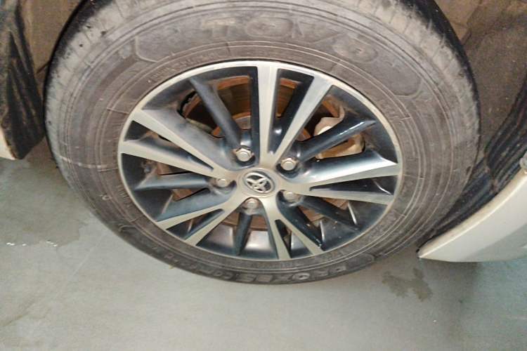 Used Toyota Levin 2016 1.6G CVT Elite Edition Right Front Wheel Hub