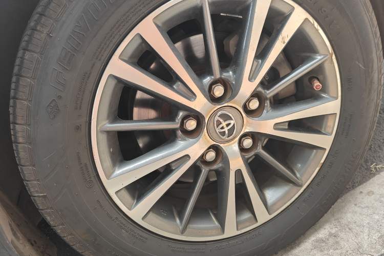 Used Toyota Levin 2016 1.6G CVT Elite Edition Right Front Wheel Hub