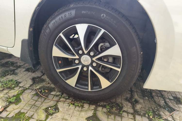 Used Toyota Levin 2016 1.6E CVT New Edition Right Front Wheel Hub