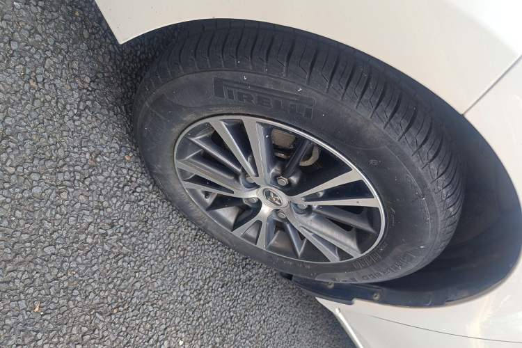 Used Toyota Levin 2016 1.6G CVT Elite Edition Right Front Wheel Hub