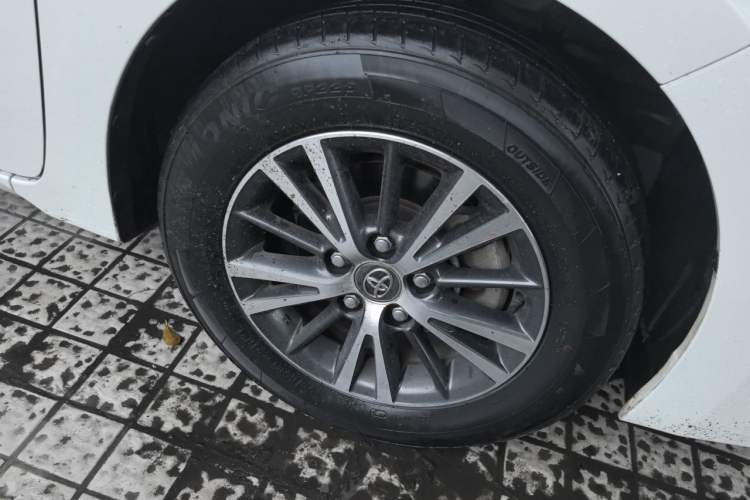 Used Toyota Levin 2016 1.6G CVT Elite Edition Right Front Wheel Hub
