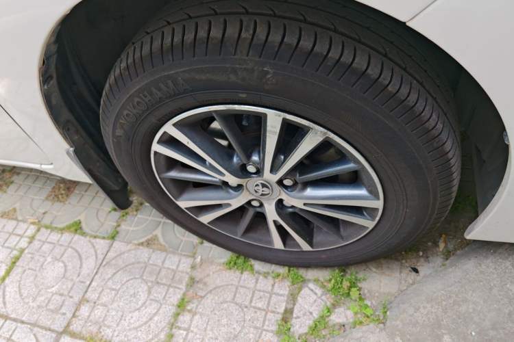 Used Toyota Levin 2016 1.6G-L CVT Leading Edition Right Front Wheel Hub