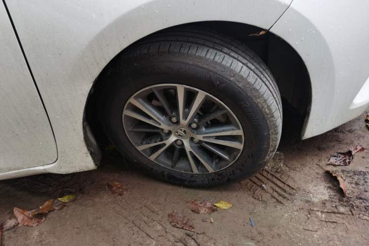 Used Toyota Levin 2016 1.6G CVT Elite Edition Right Front Wheel Hub