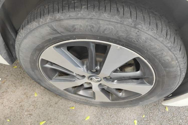 Used Toyota Levin 2016 Dual-Engine 1.8H V E-CVT Luxury Edition Right Front Wheel Hub