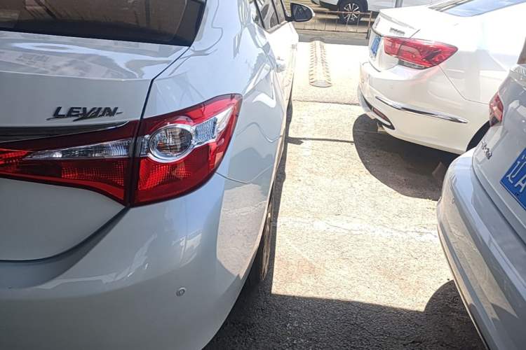 Used Toyota Levin 2016 1.6G CVT Elite Edition Right Rear Taillight