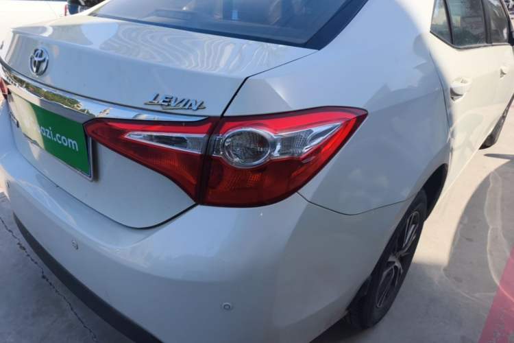 Used Toyota Levin 2016 1.6G CVT Elite Edition Right Rear Taillight