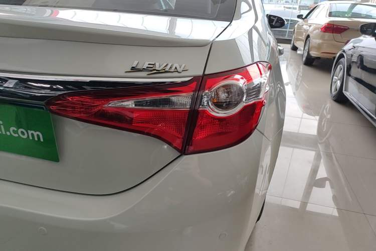 Used Toyota Levin 2016 1.6G CVT Elite Edition Right Rear Taillight