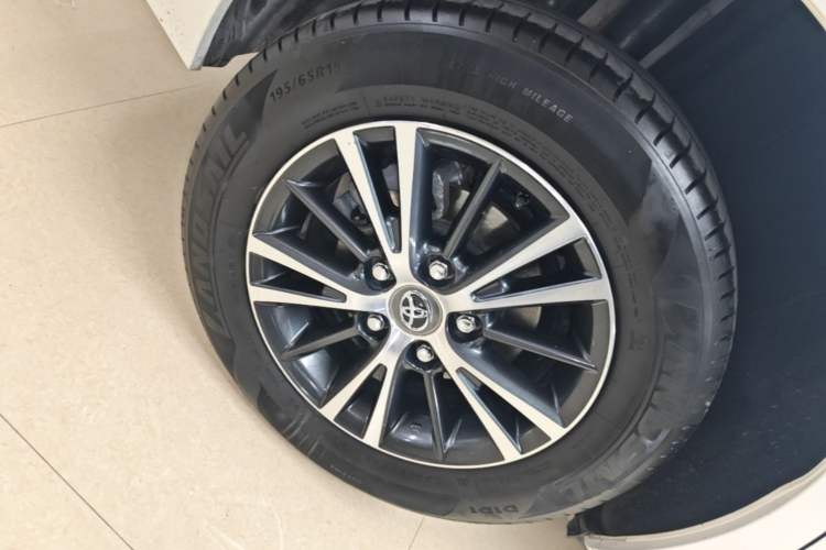 Used Toyota Levin 2016 1.6G CVT Elite Edition Right Rear Wheel Hub