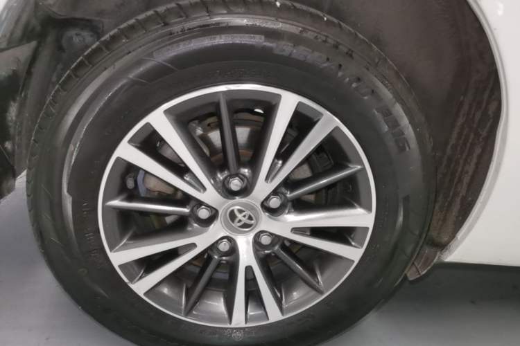 Used Toyota Levin 2016 1.6G CVT Elite Edition Right Rear Wheel Hub