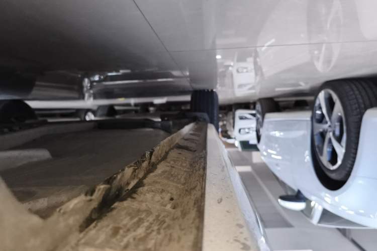 Used Toyota Levin 2016 1.6G CVT Elite Edition Right Side Sill