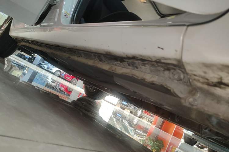 Used Toyota Levin 2016 1.6G CVT Elite Edition Right Side Sill
