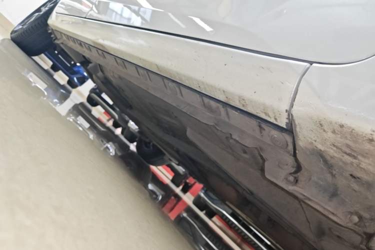 Used Toyota Levin 2016 1.6G CVT Elite Edition Right Side Sill