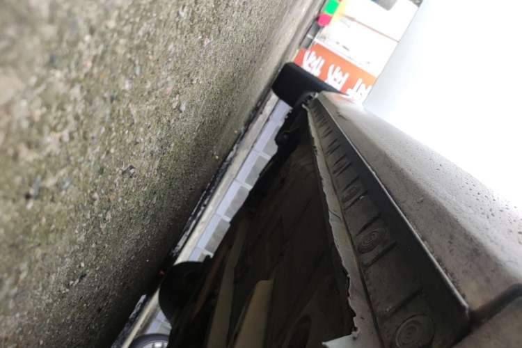 Used Toyota Levin 2016 1.6G CVT Elite Edition Right Side Sill