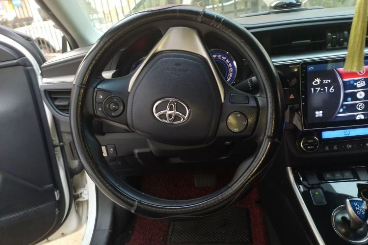 Used Toyota Levin 2016 Dual-Engine 1.8H GS E-CVT Elite Model with Sunroof Steering Wheel