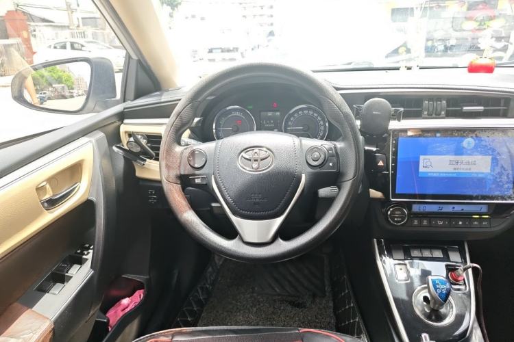 Used Toyota Levin 2016 Dual-Engine 1.8H GS E-CVT Elite Model with Sunroof Steering Wheel